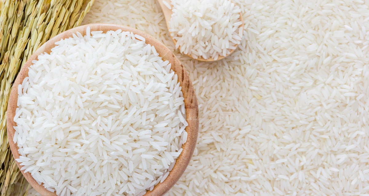 Beras IR64 1kg